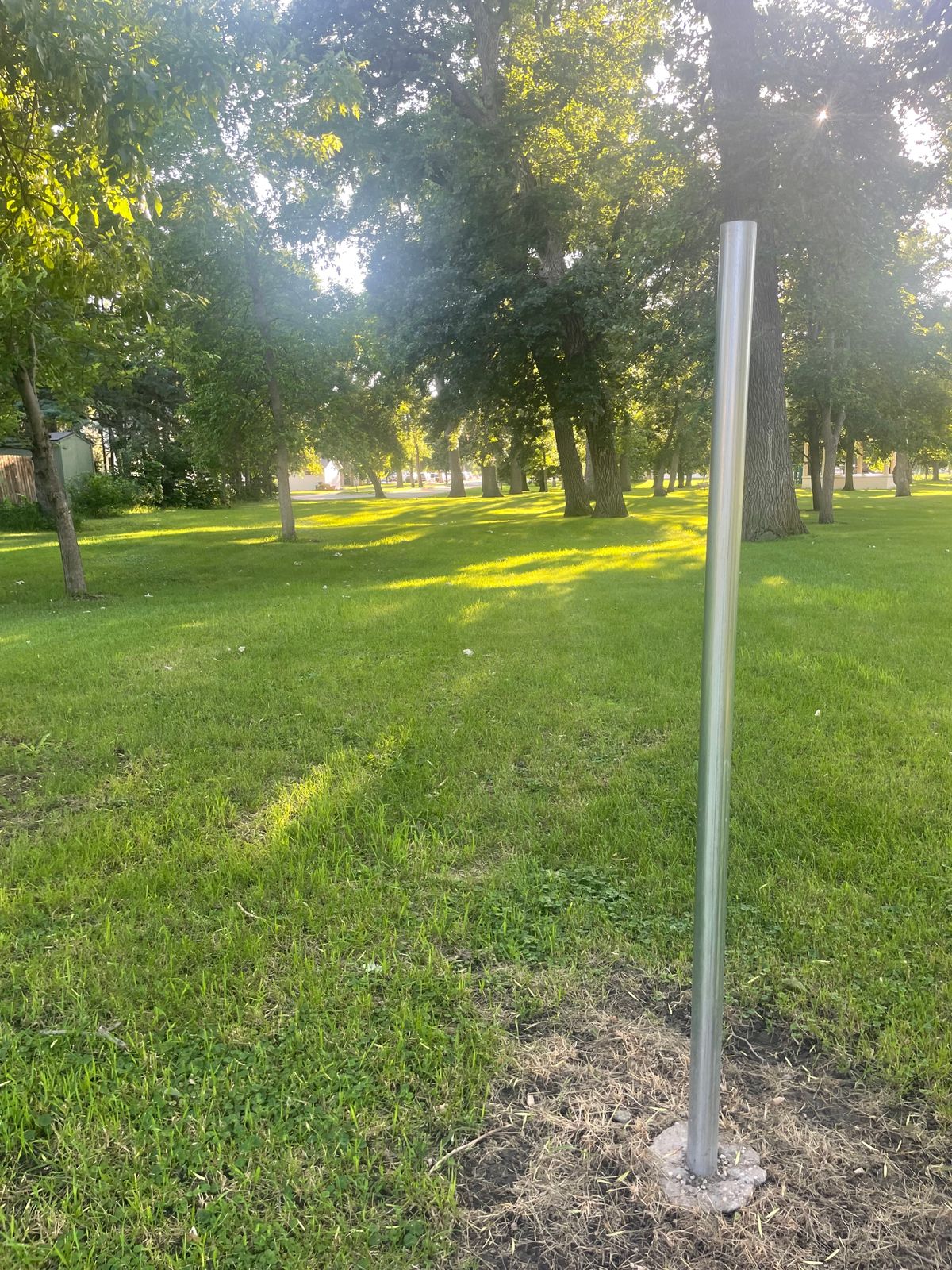 Tee 10