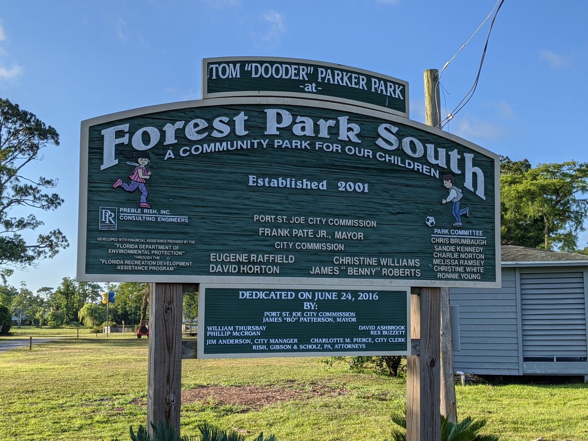 The sign outside the course