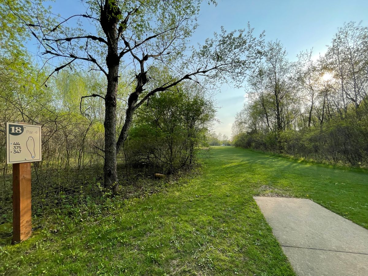 Hole 18 long tee