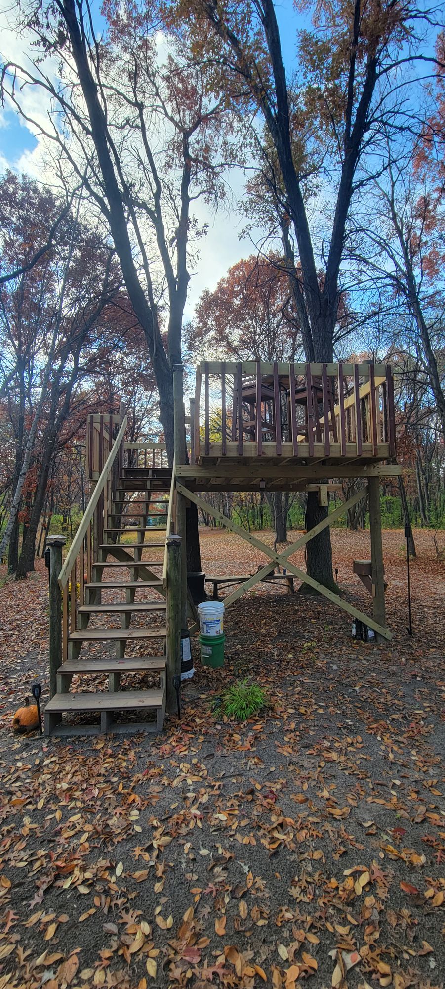 Tree deck