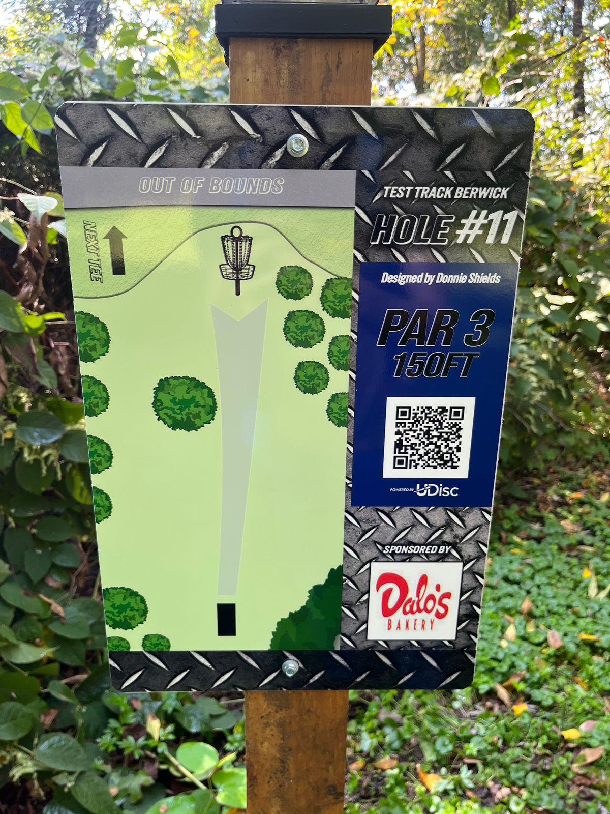 Hole 11 tee sign