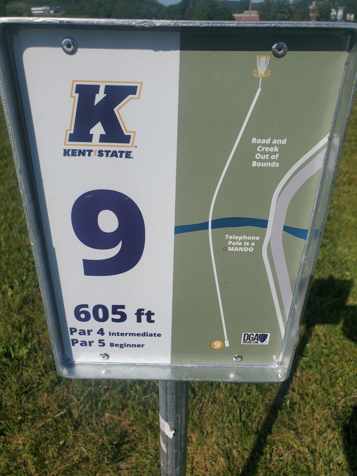 Hole 9 sign