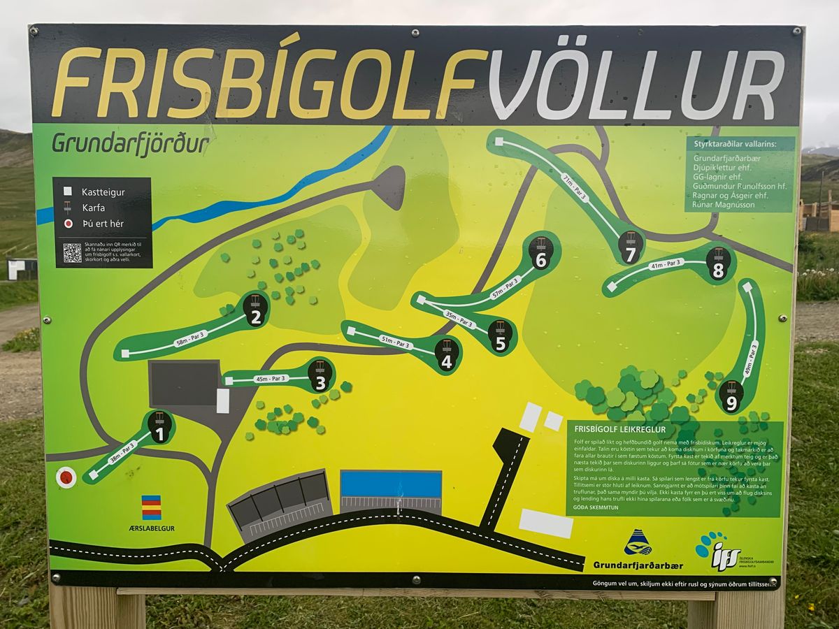 Course map near hole 1 tee.