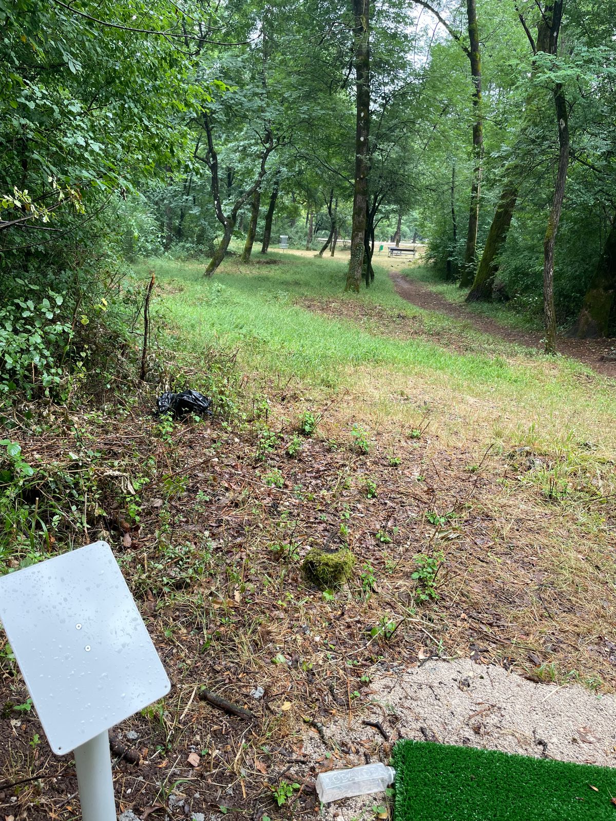 Hole 8 tee - unfortunately already missing the sign