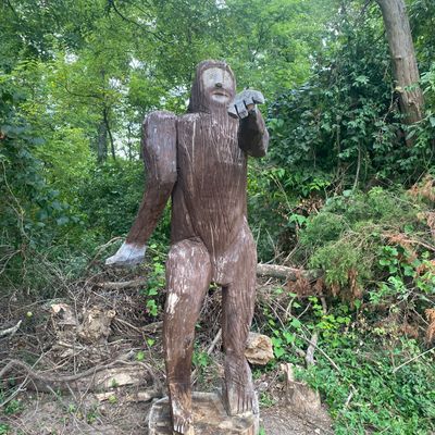 Hole 7's Bigfoot