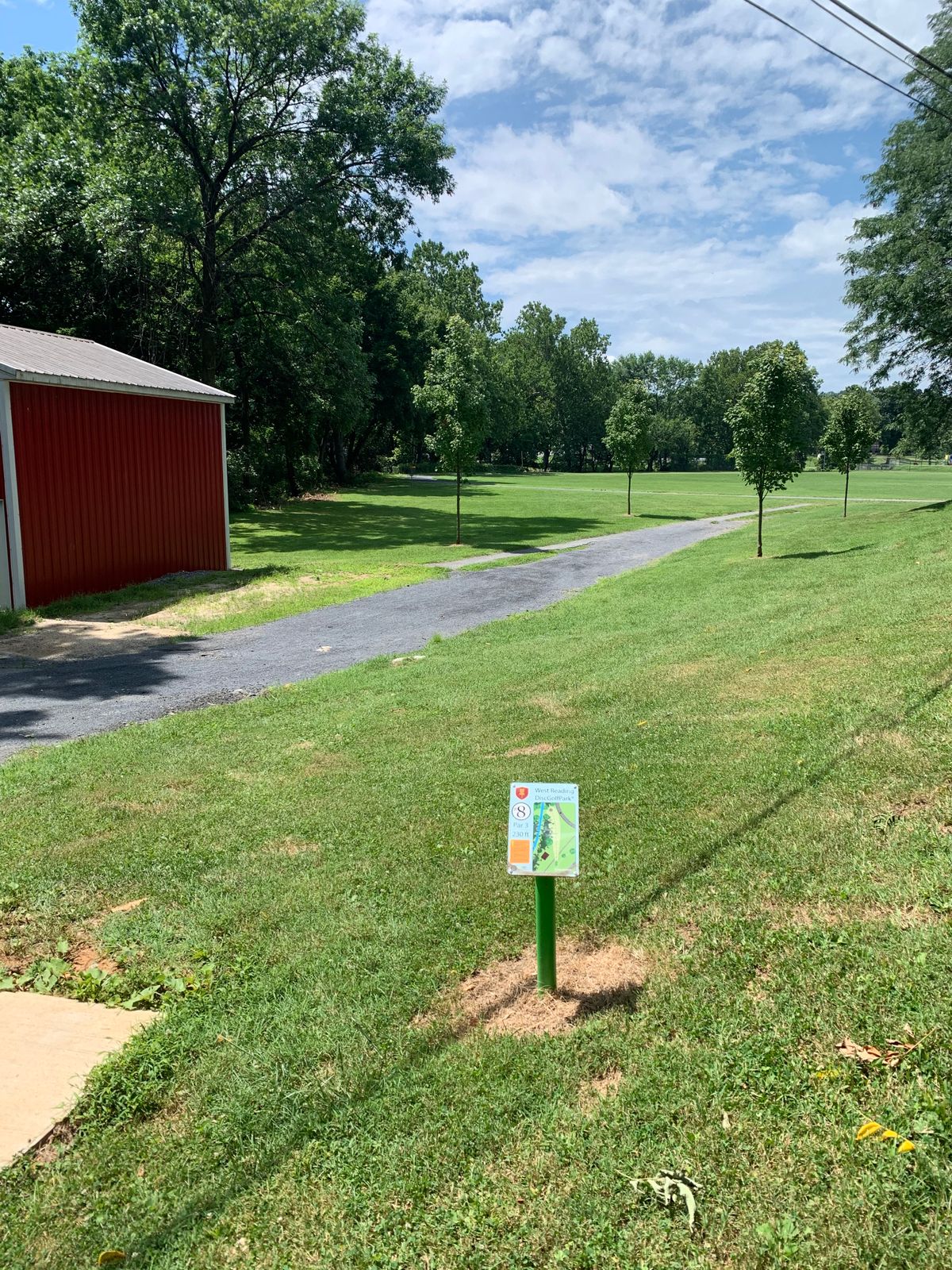 Am tee for hole 8