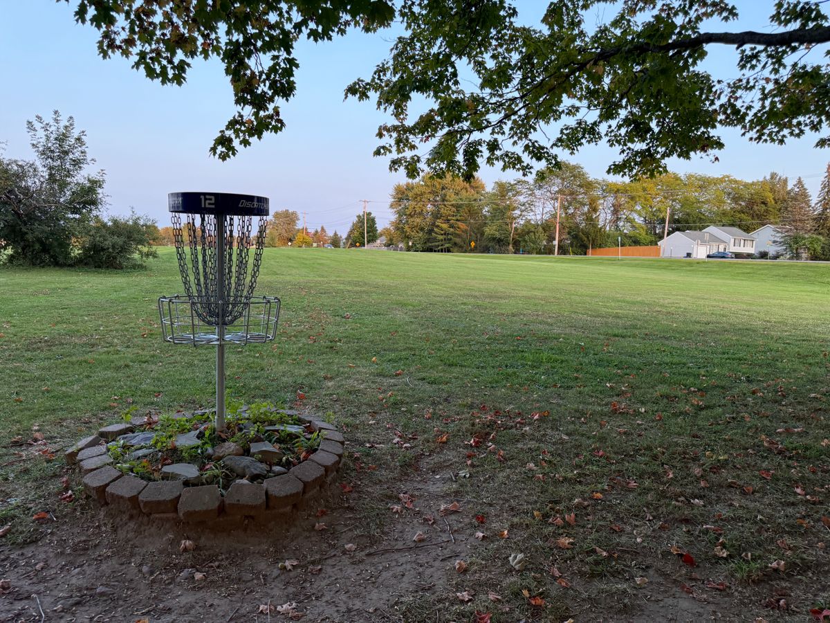 Hole 12 Basket to Tee