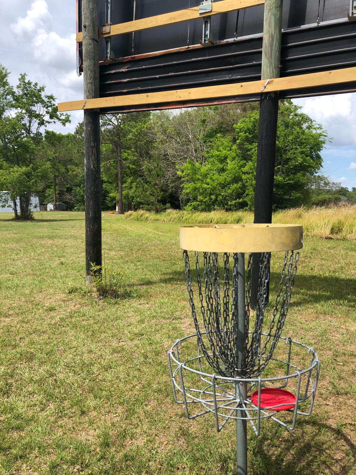 Hole 2, basket to tee