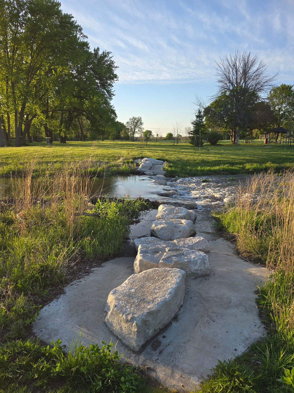 Path 2-3 back to 18 "normally crossable" per local (long walk around)