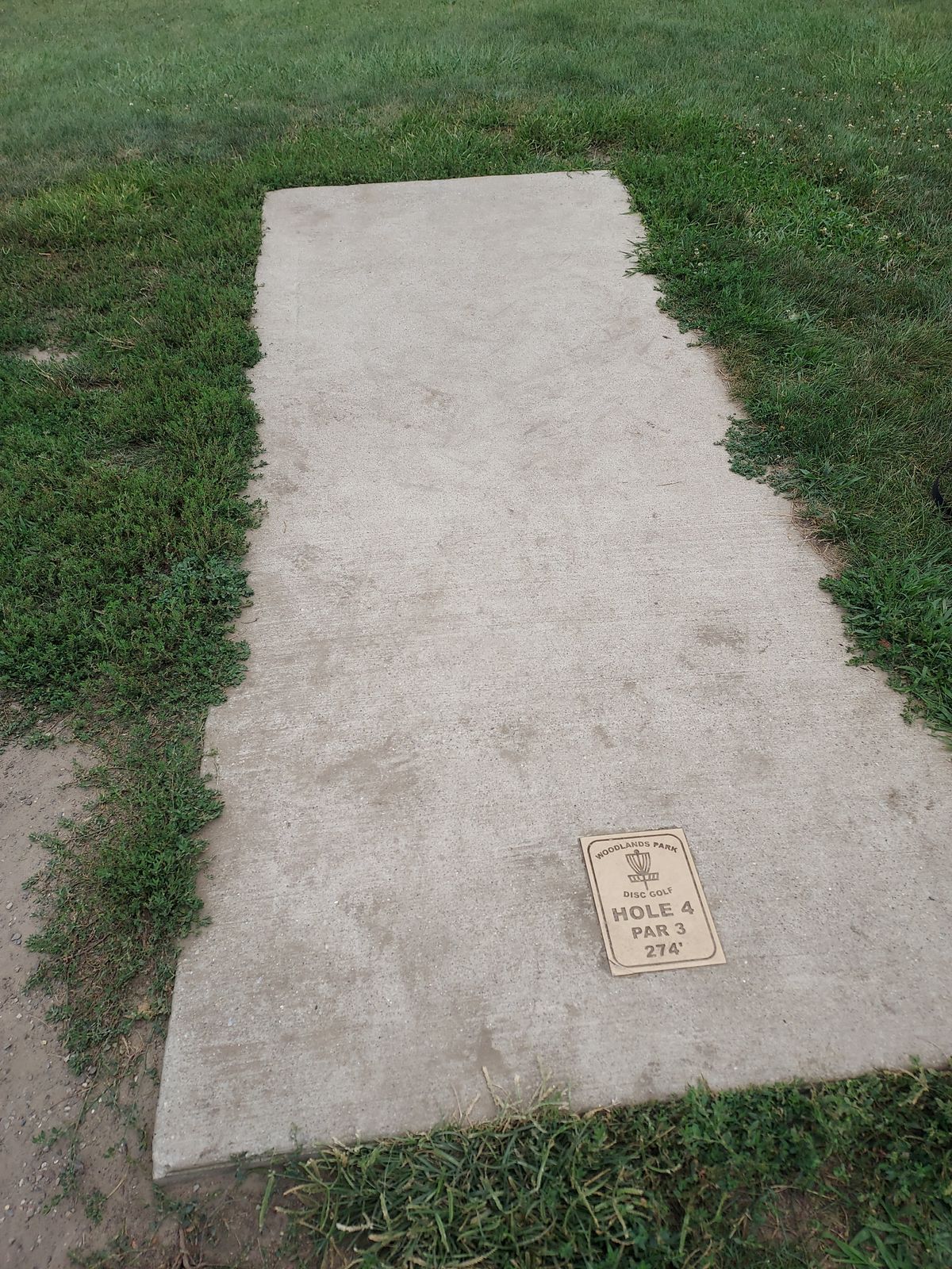 Hole 4 tee