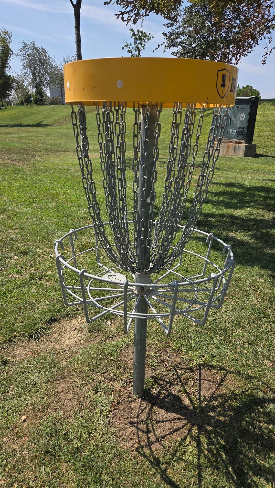 Basket of holes no. 3 and 4