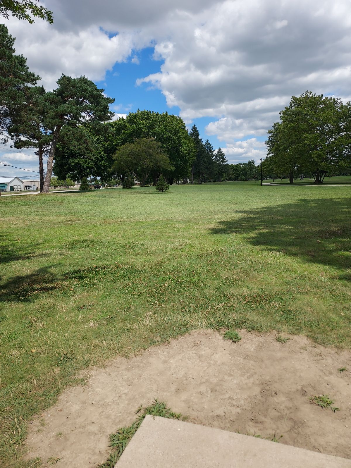 Hole 1 from the tee
