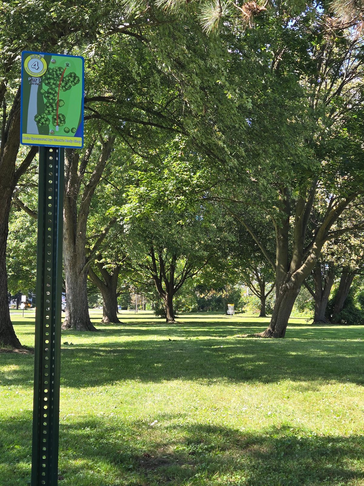 Hole 4 closest to parking lot