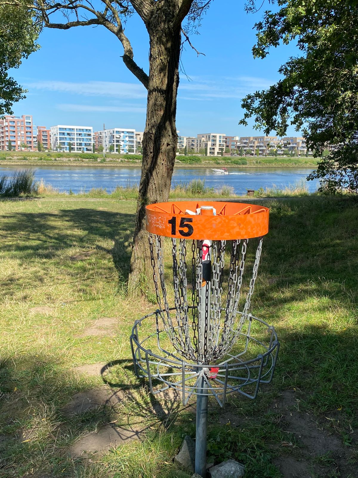 Nice View at Hole 15 basket in summer position