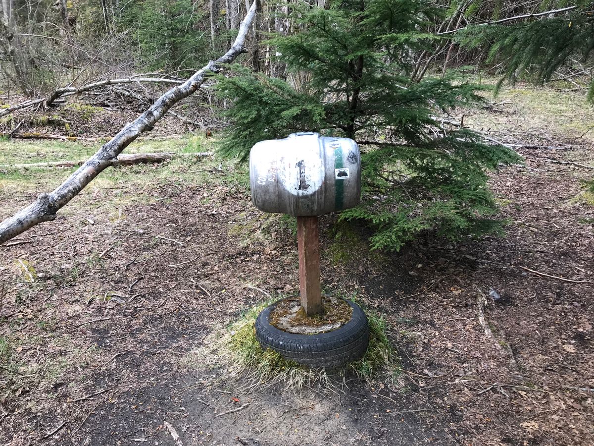 Hole 1: target