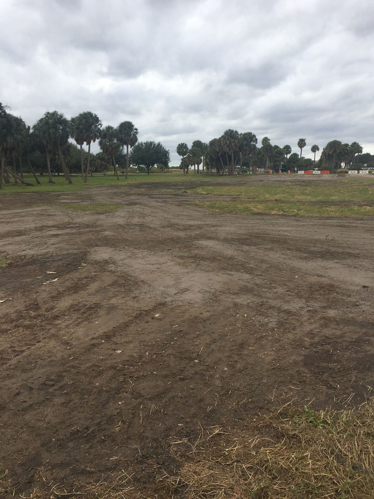 This is the field the last 3 holes cross over. There is a ton of glass in the dirt.