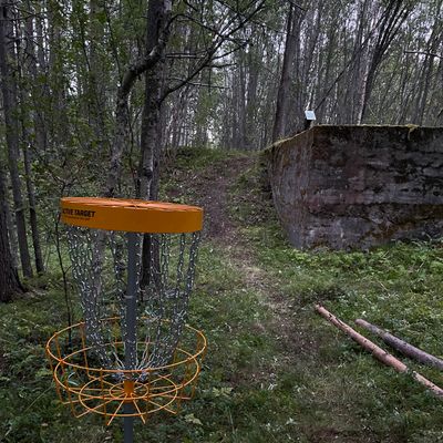 Kurv hull 7
Teepad hull 8 på toppen av bunker 
