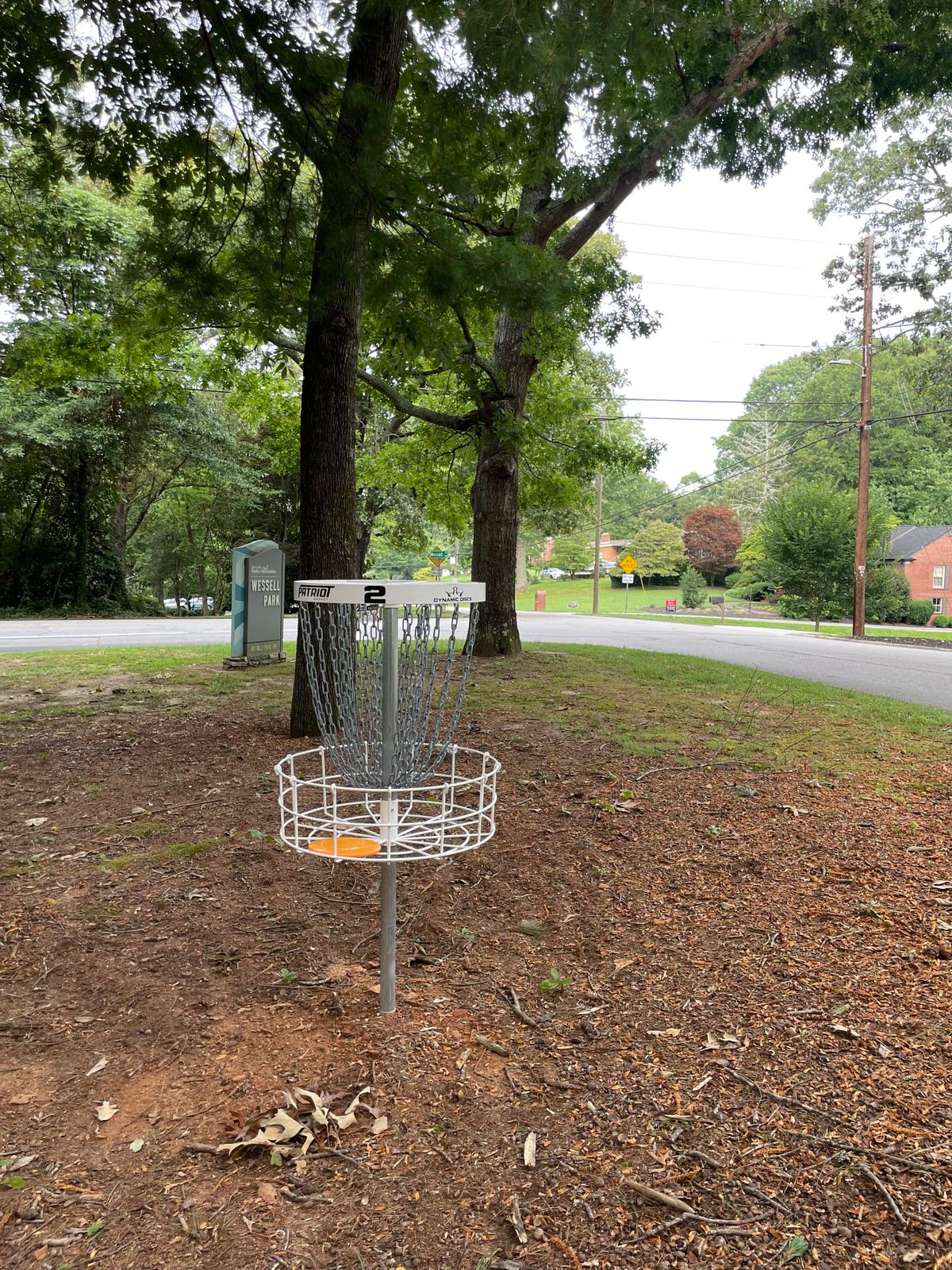 Tee 2