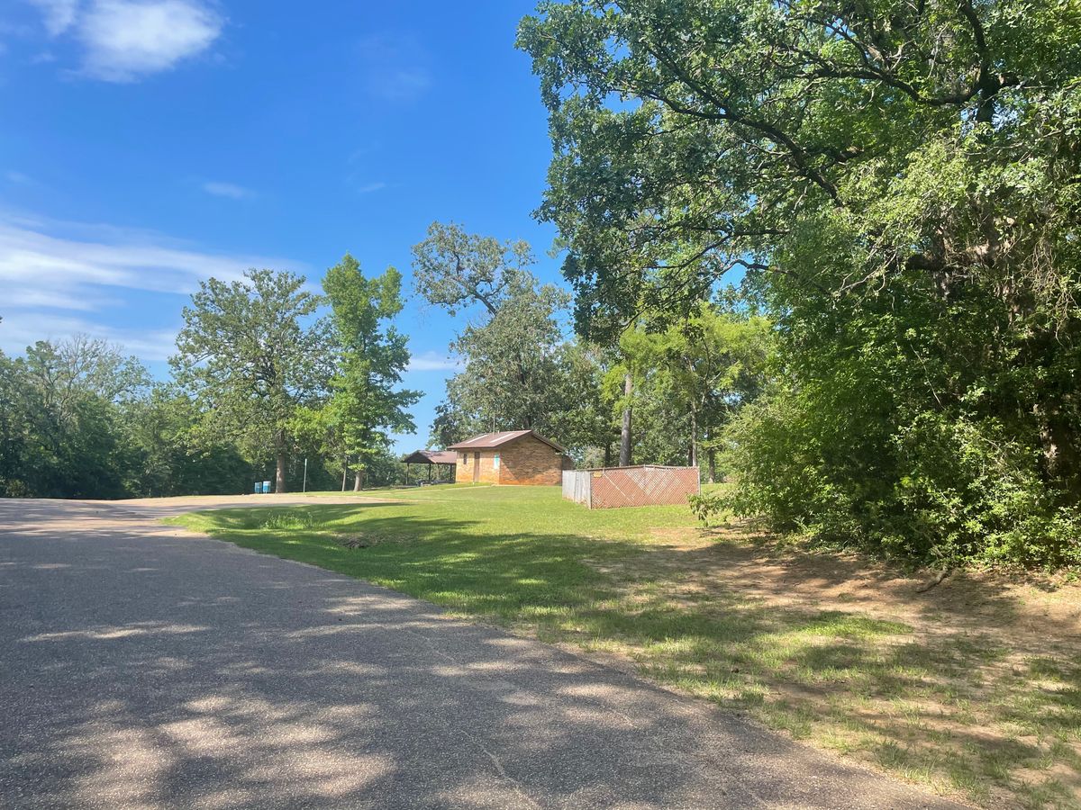 Entrance to hole 1