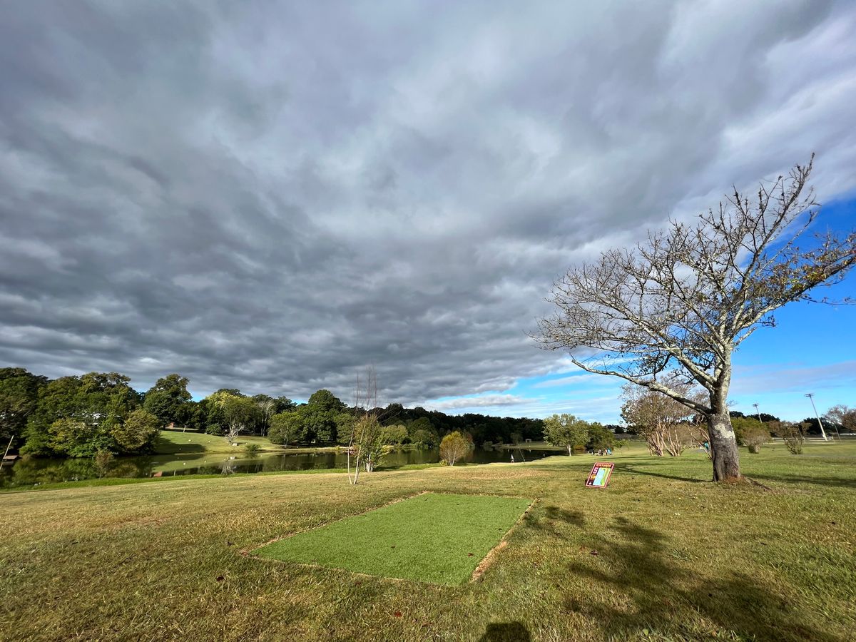 Hole 5 – Women’s tee