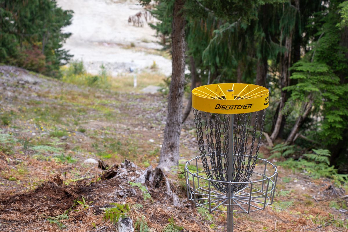 Hole 4, teepad in the distance