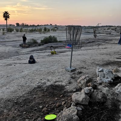 Sunset on hole 6.
#sirlordcomic