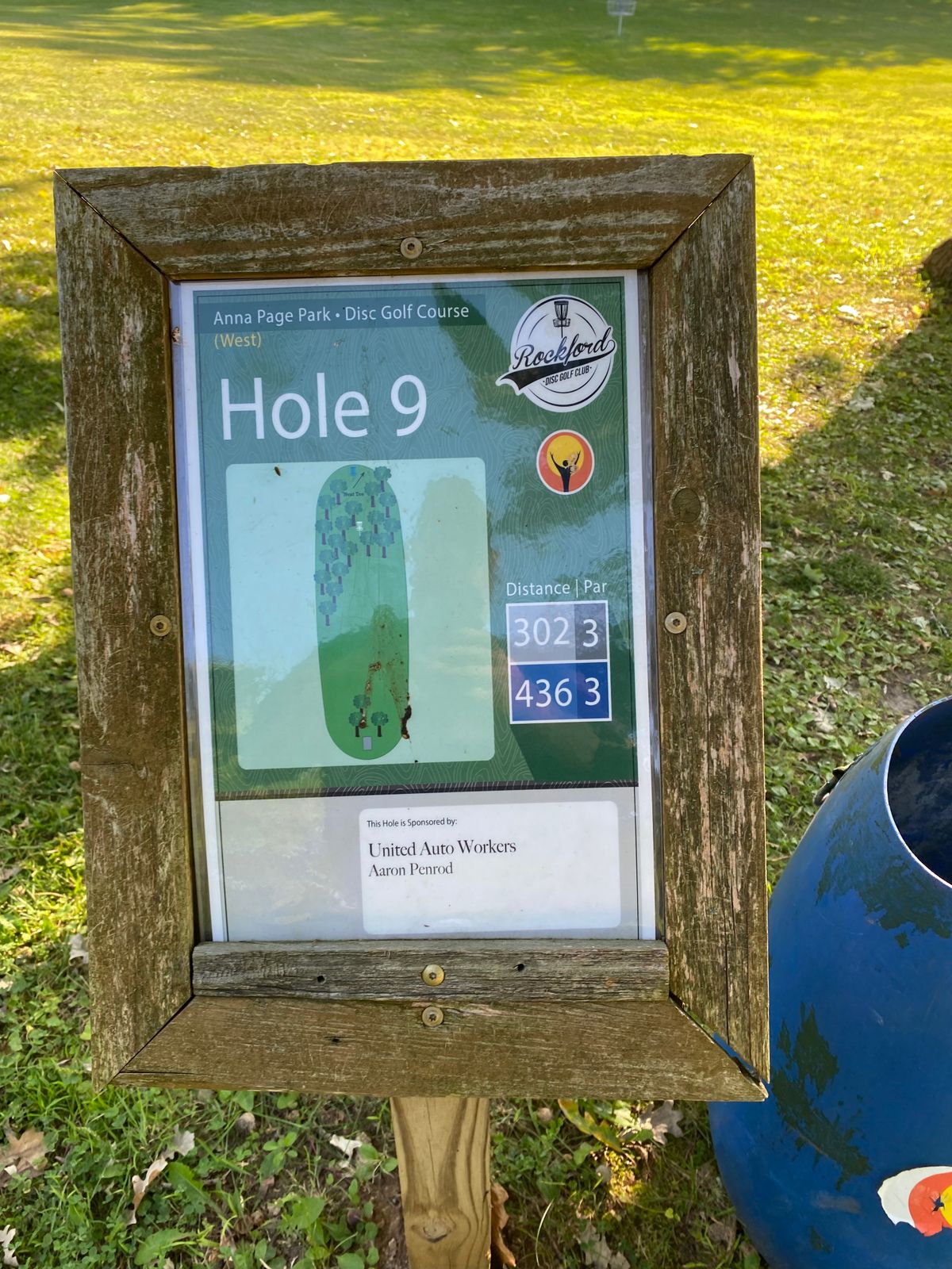 Hole 9 tee sign.