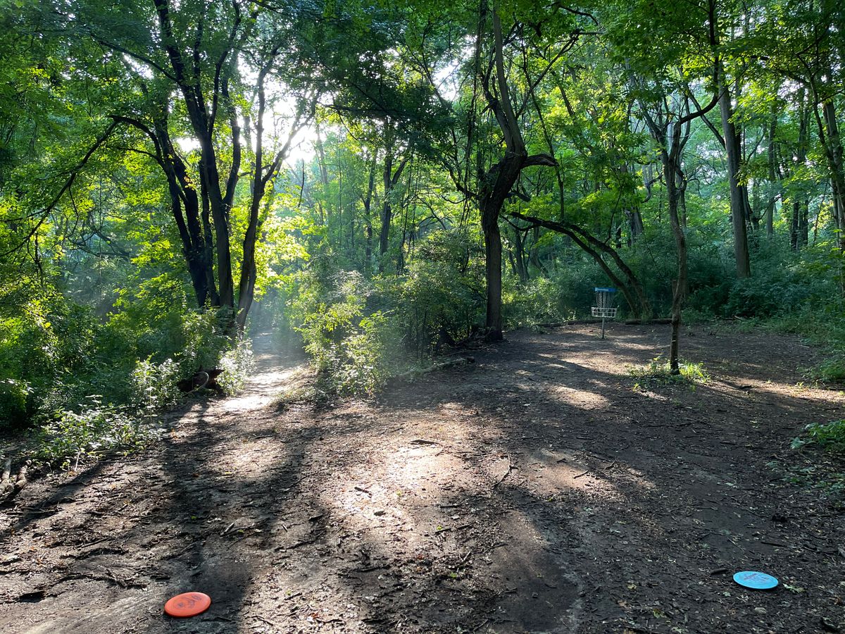 Hole 9 at Monday Dubs