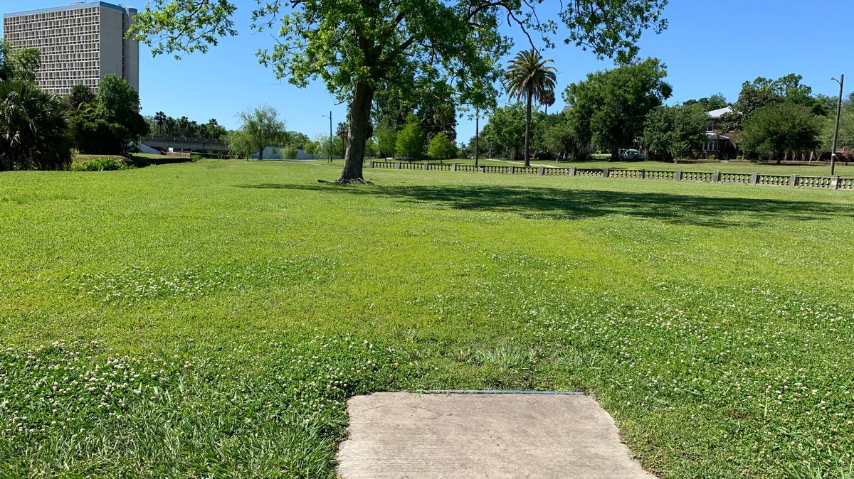 Hole 8