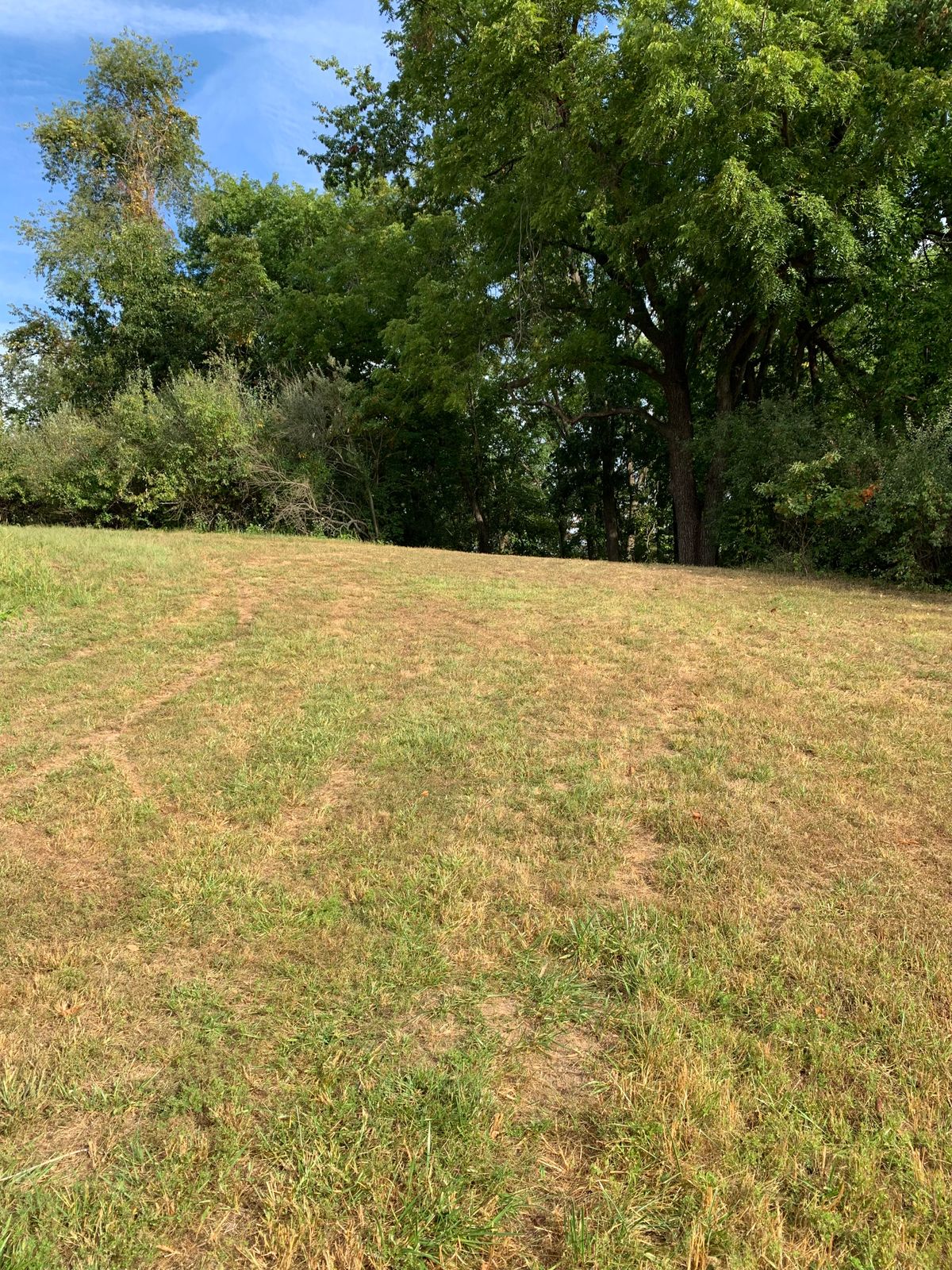 Hole 16 fairway gap