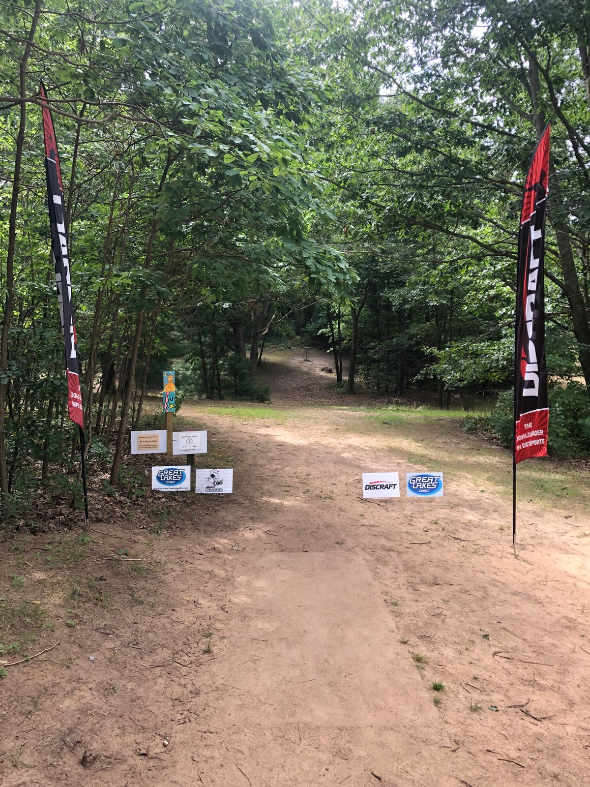 Shorts Hole 1 Championship weekend