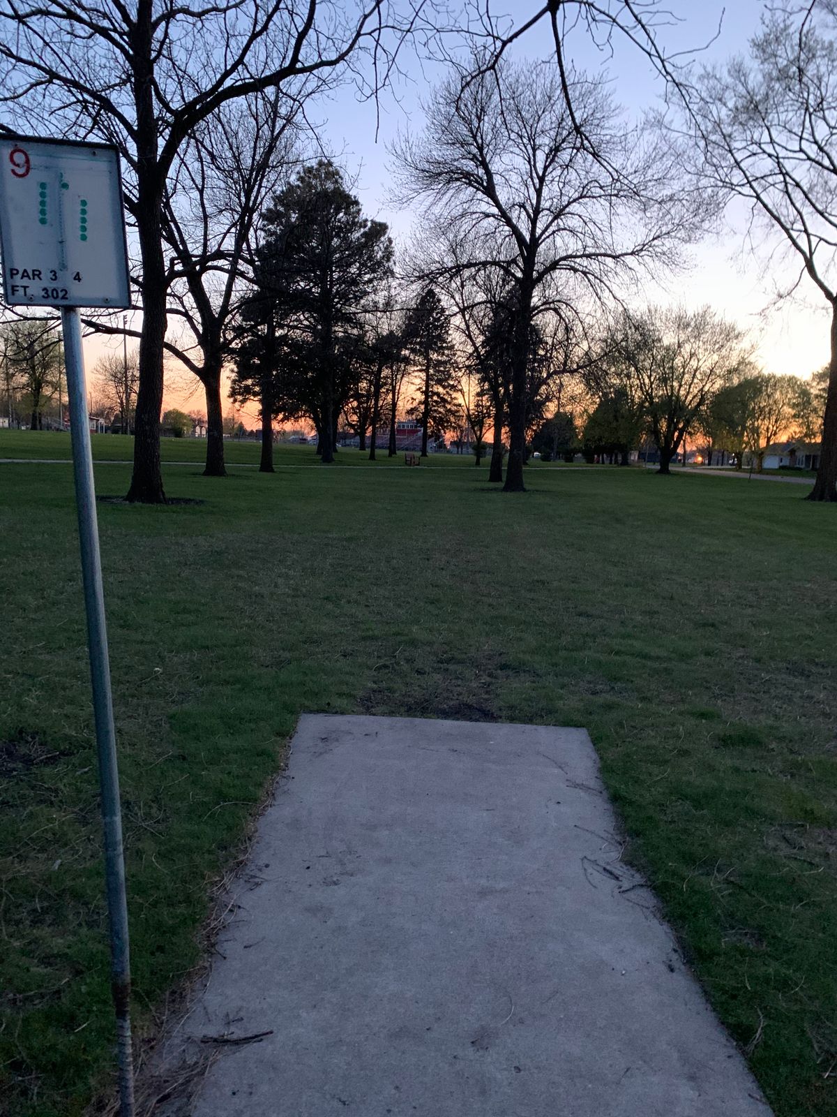 Hole 9 teepad