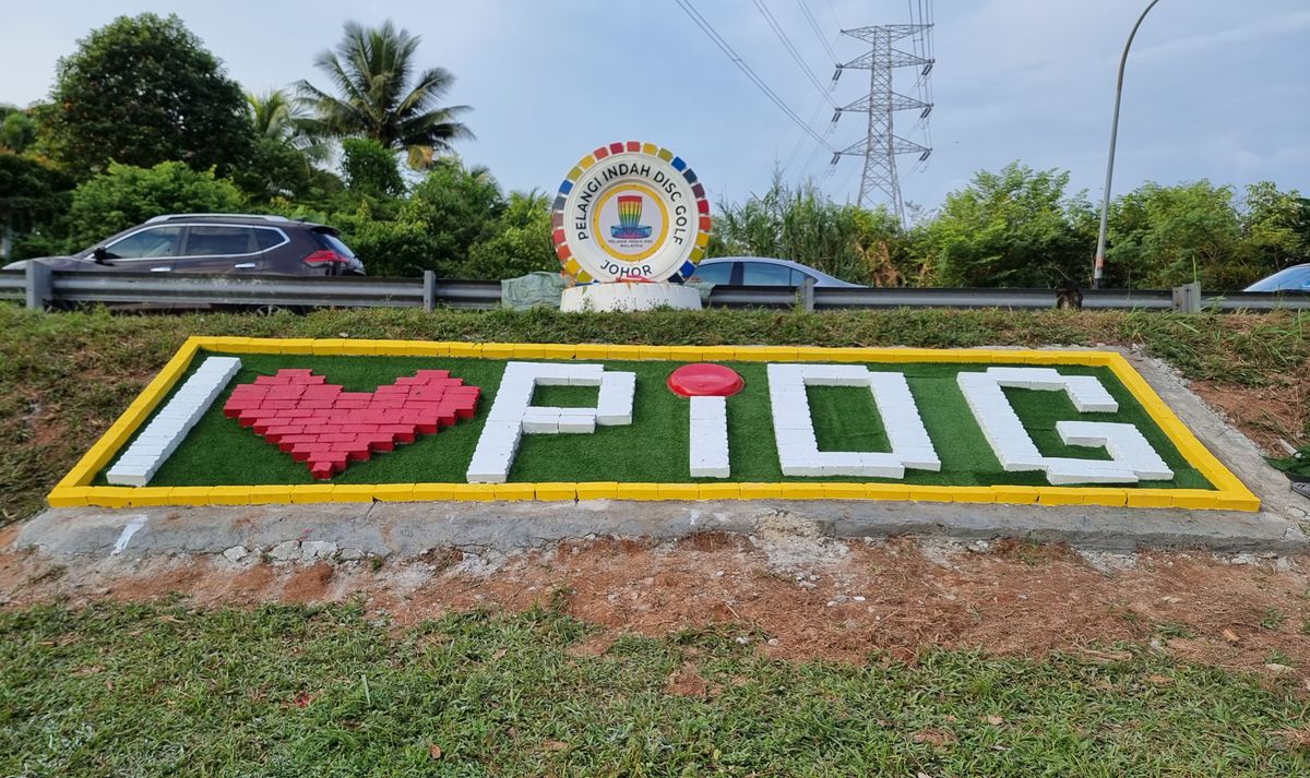 A beautiful signboard fully funded and created by the PiDG community
