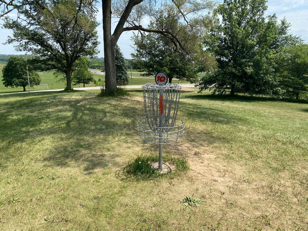 Basket at 10. Nice hilltop setting.