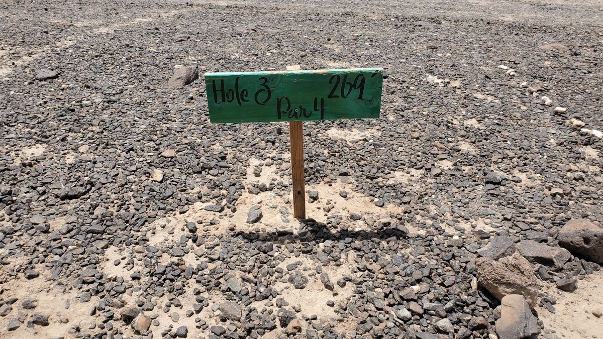 Hole 3 tee sign