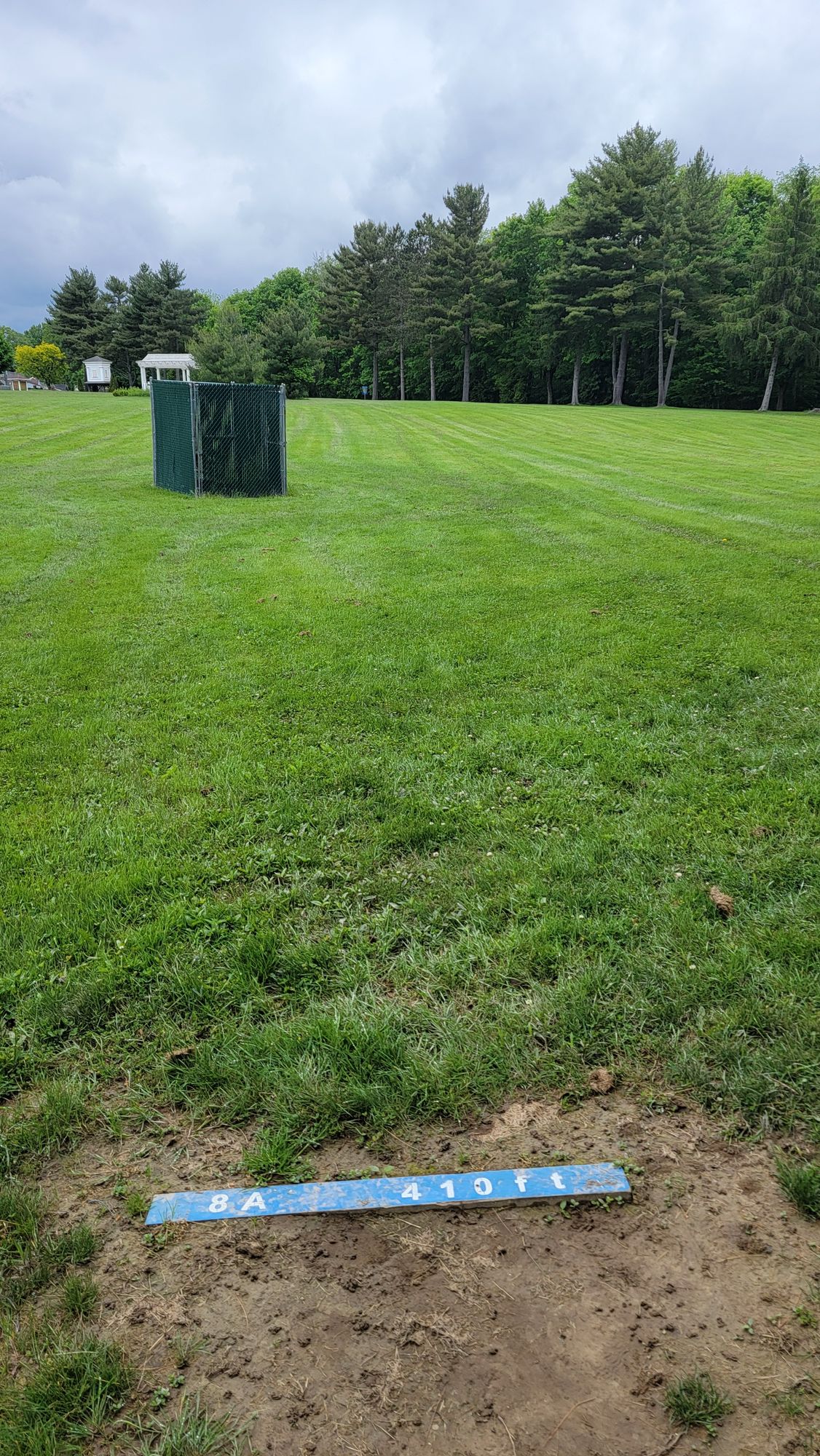 Hole 8
over 400 feet, give it a strong toss
