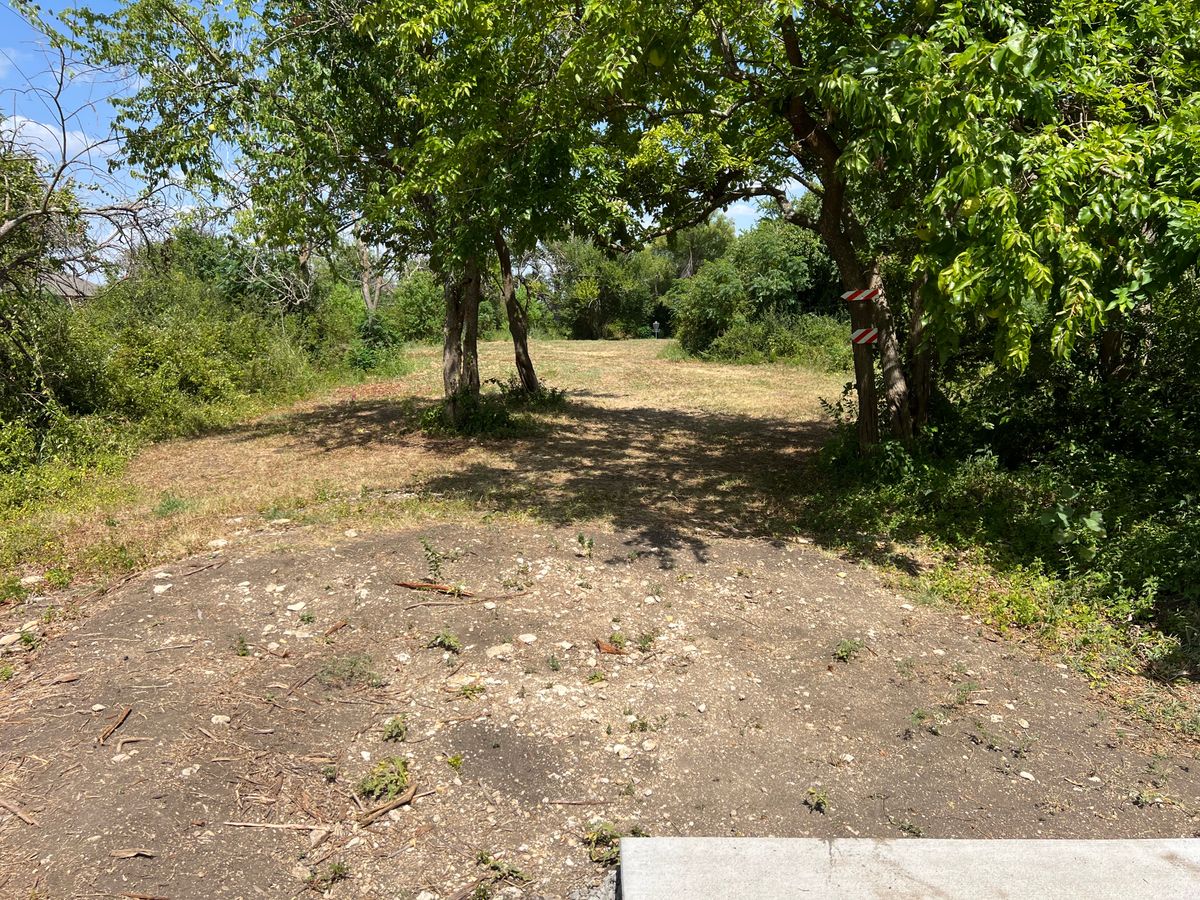 Hole 9 tee