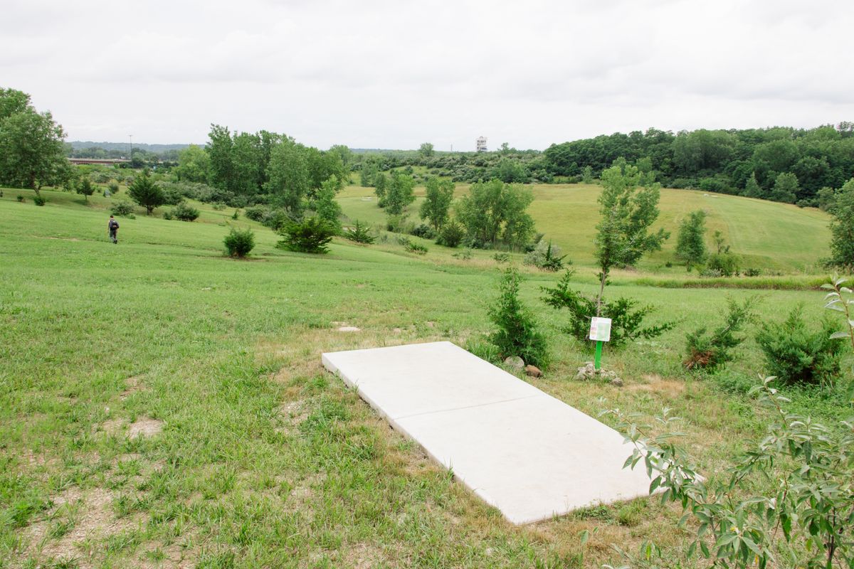 Hole 1 short tee