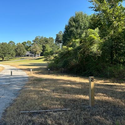 #18 (dog leg right)