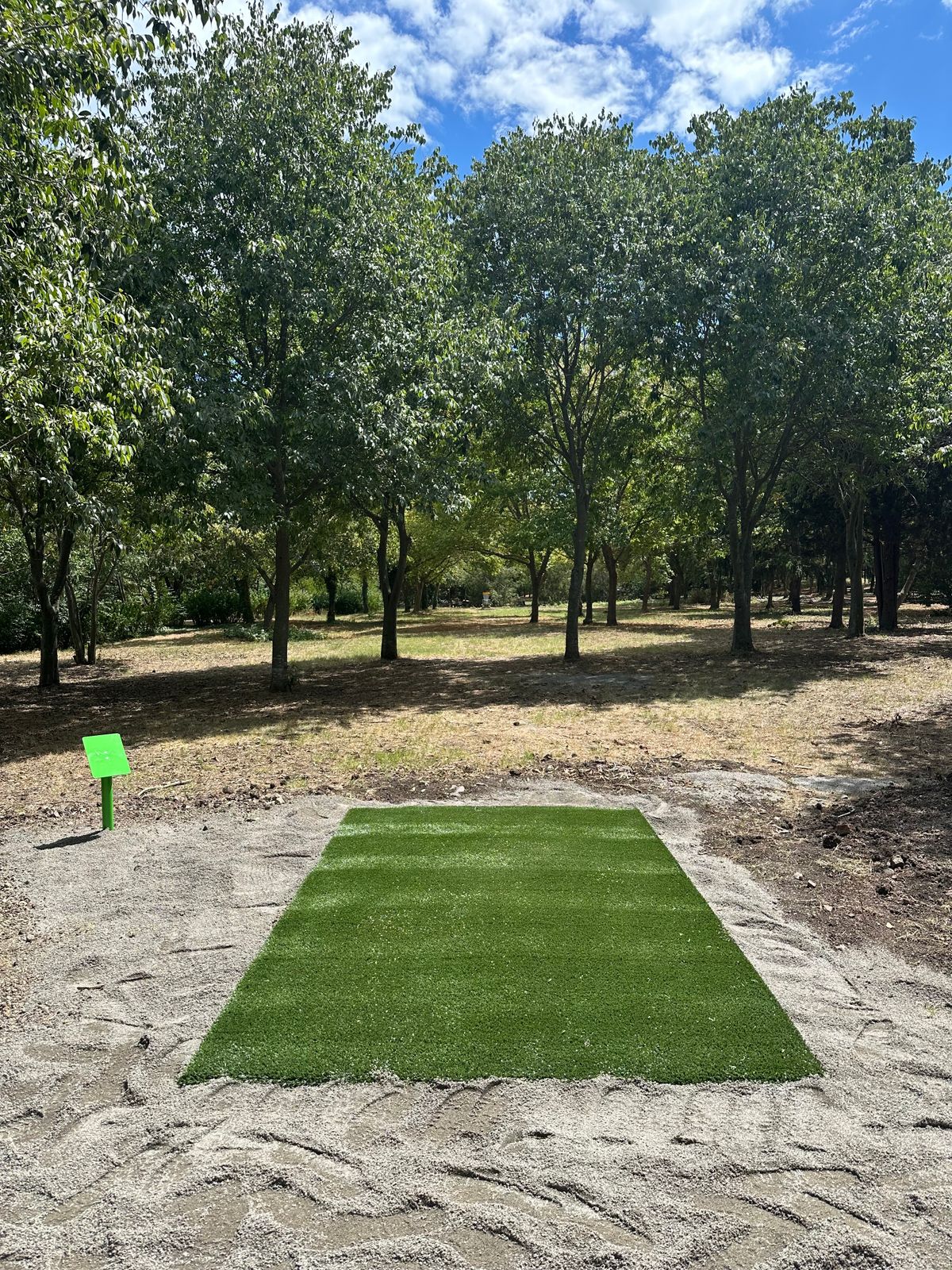 Hole #1 Teepad