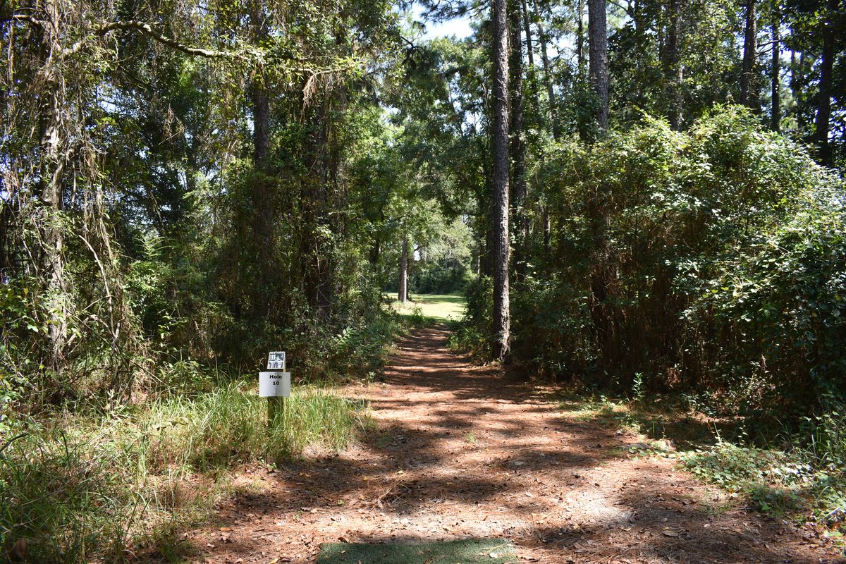 Hole 10’s Tee