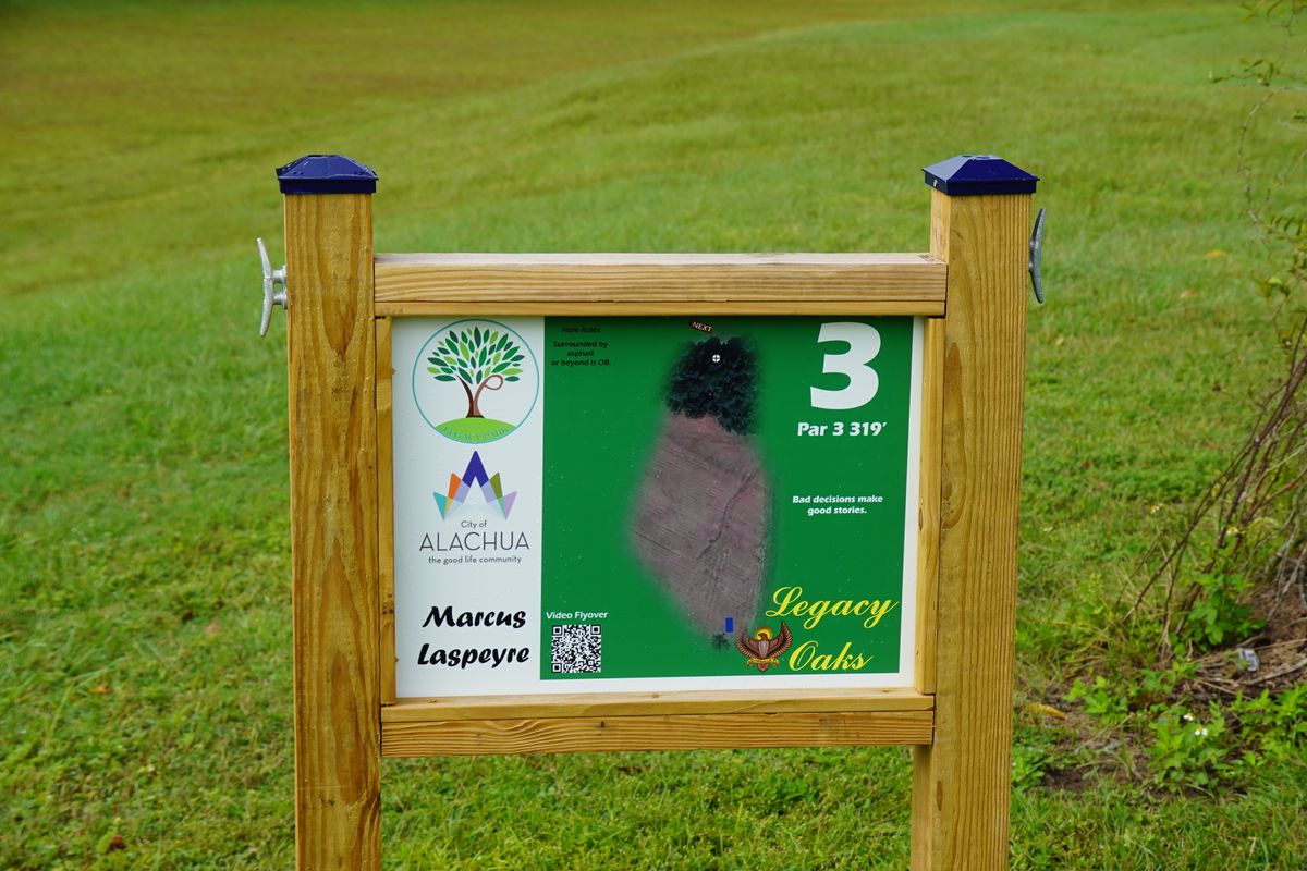 Hole 3’s tee sign