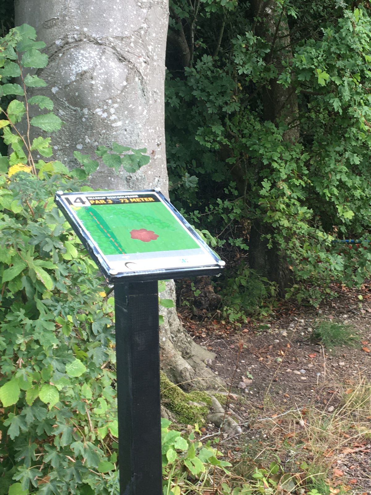 Tee sign