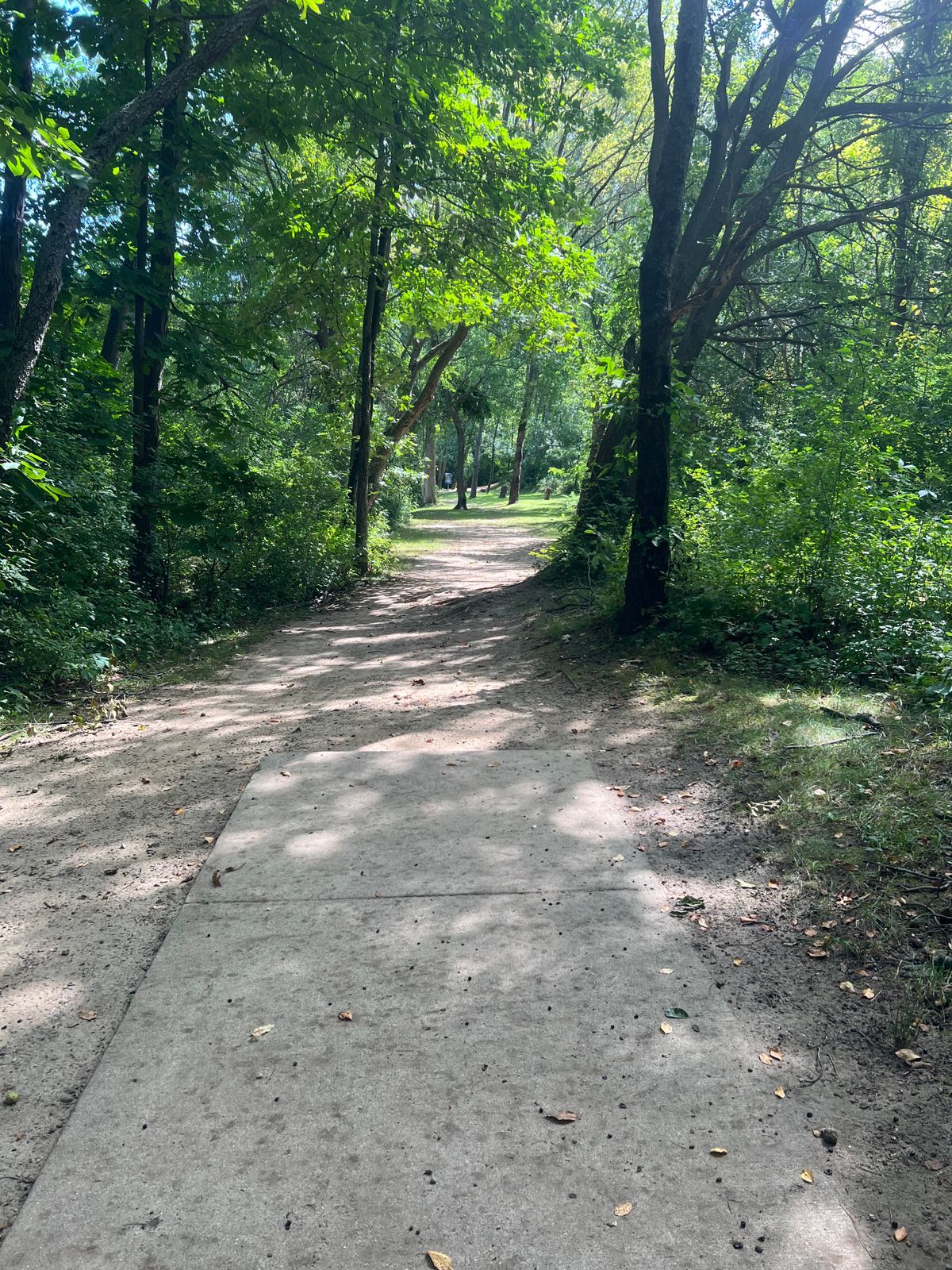 Hole 2 (White) - Tee Pad