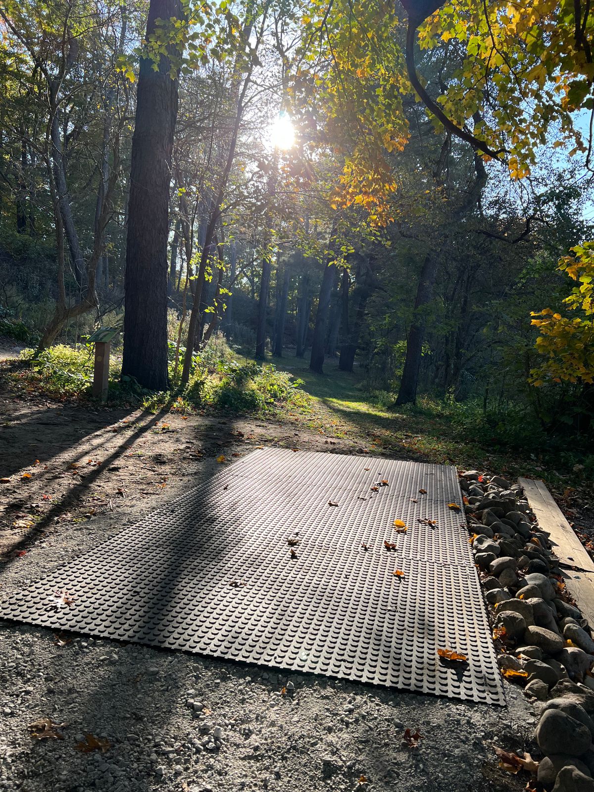 Hole 3 tee pad (long)