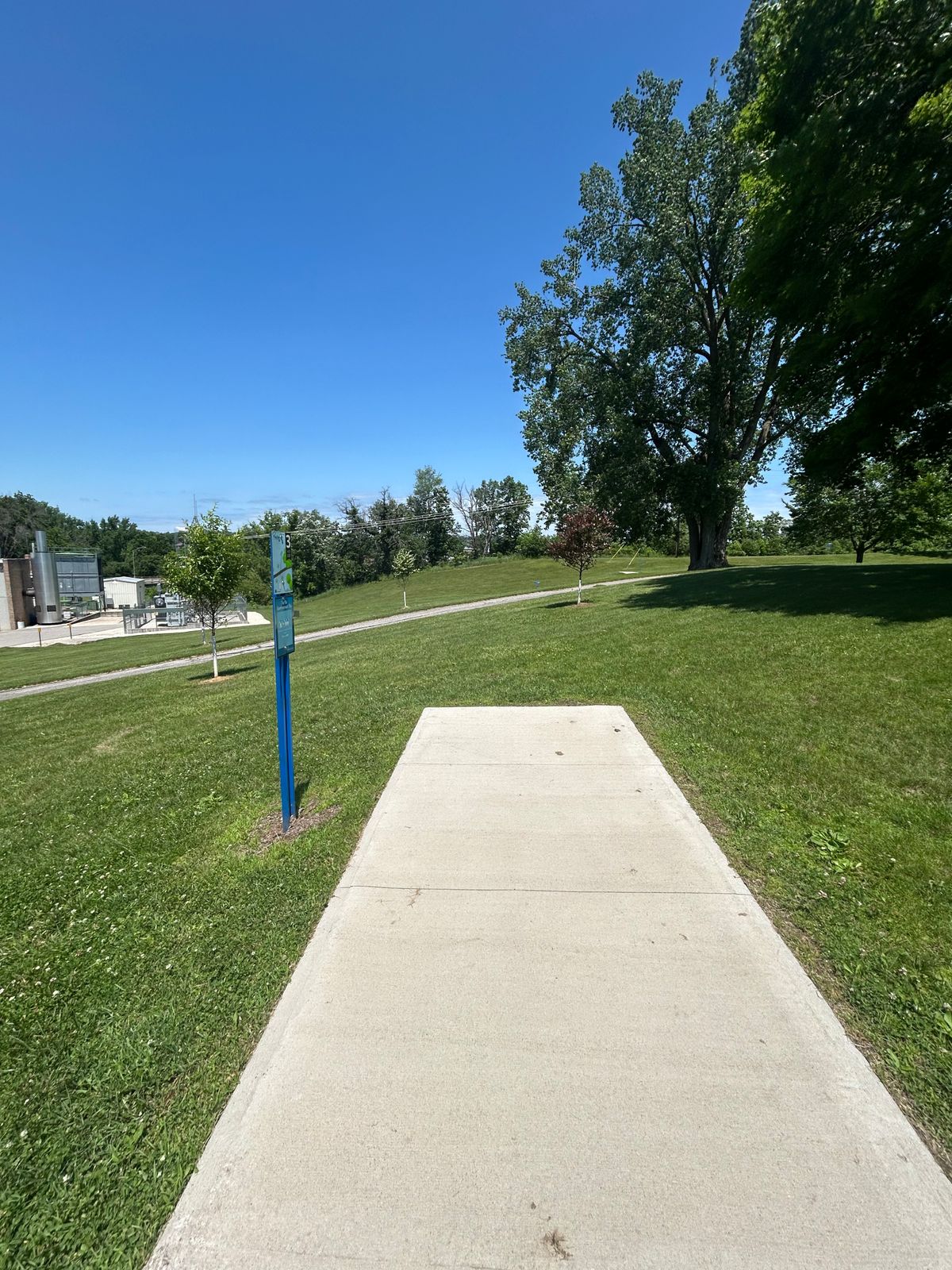 Hole 3 teepad