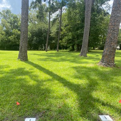 Hole 1 White Pad - 190 Feet