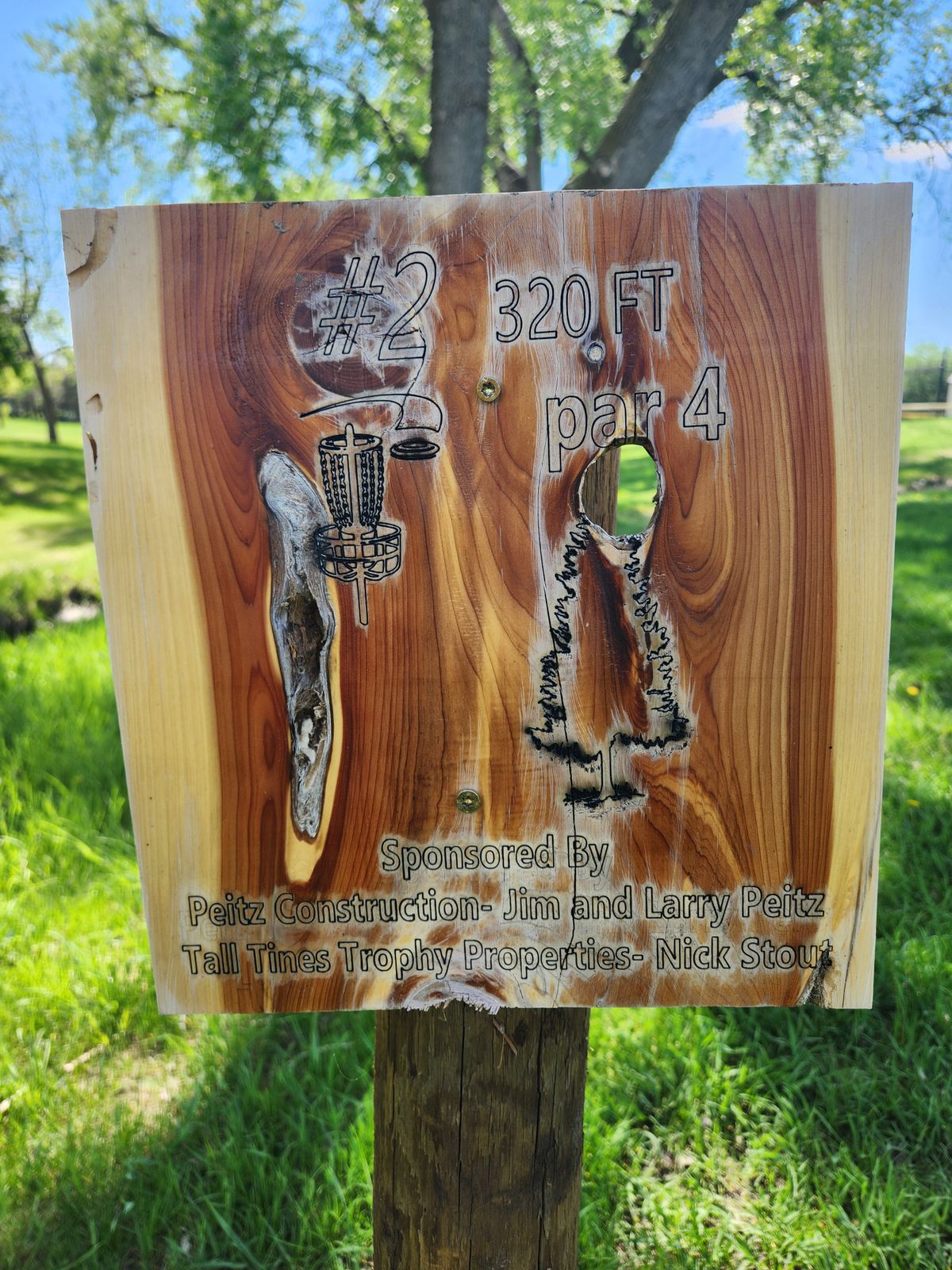 Hole 2 Tee Sign