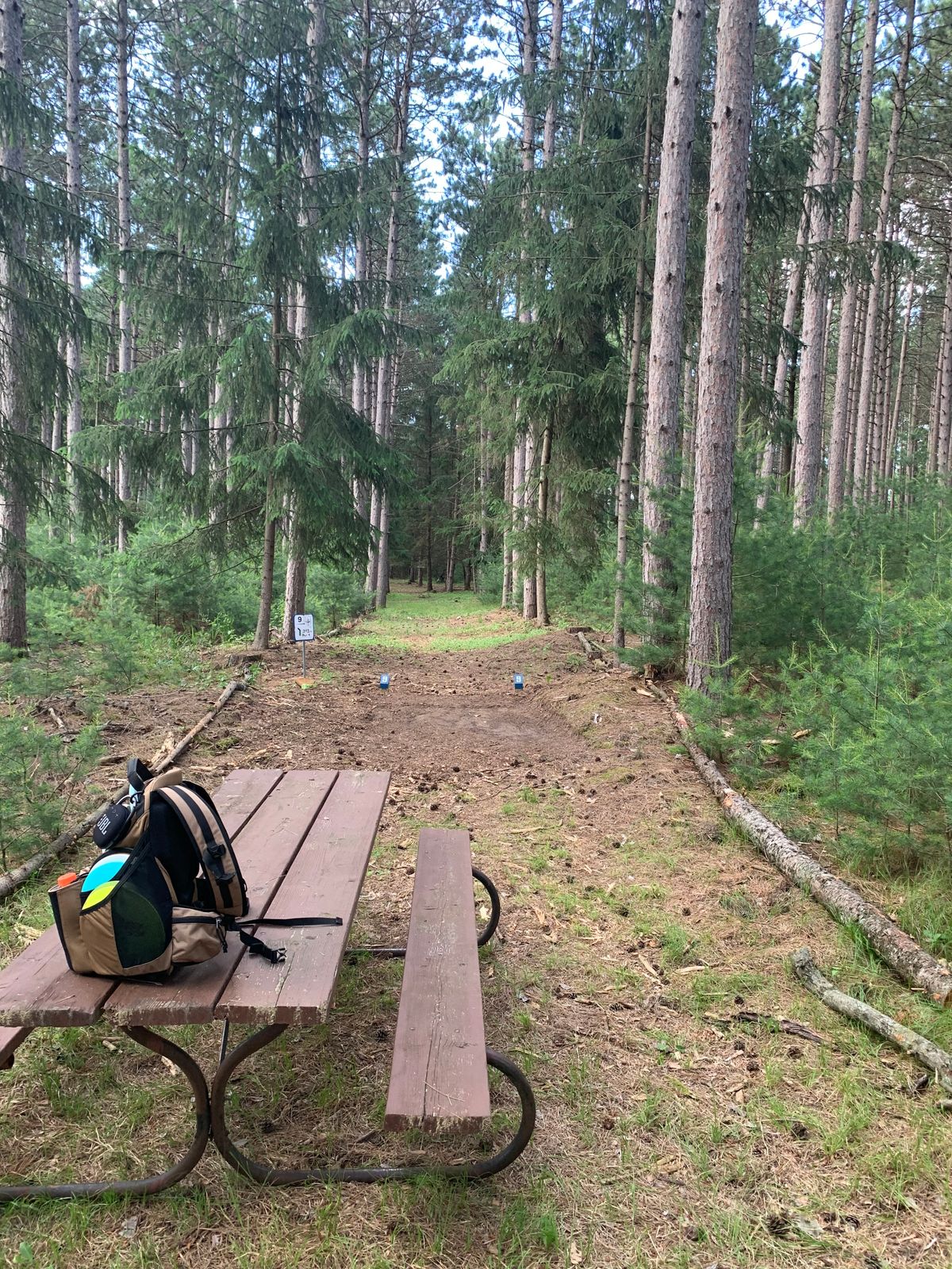 Entrance to hole 9