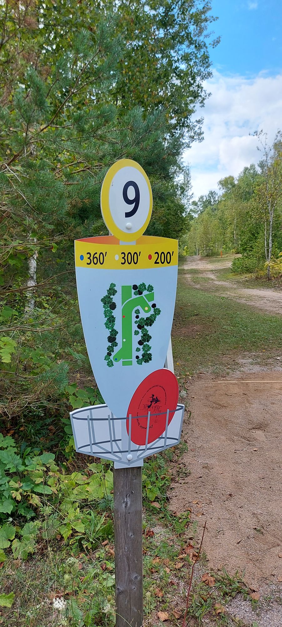 Hole sign #9.☘🍀☘🌳